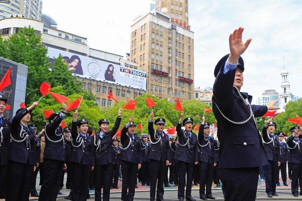 中国海军展示出极强的自信，外军：我们不敢